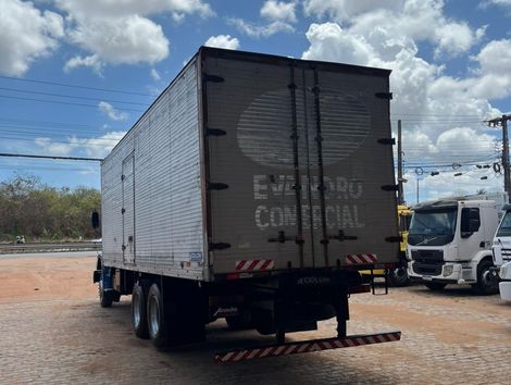 MERCEDES-BENZ L-1620 3-Eixos 2p (diesel)