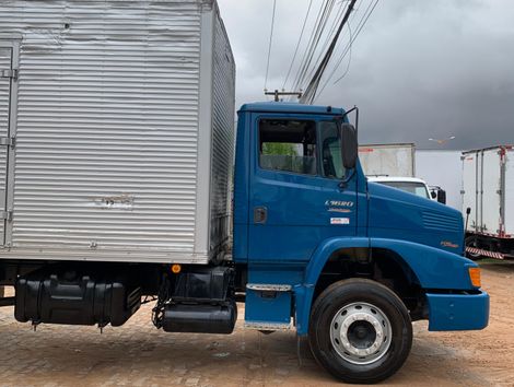 MERCEDES-BENZ L-1620 3-Eixos 2p (diesel)