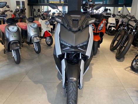 YAMAHA XMAX 250 CONNECTED 