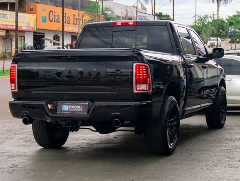 RAM CLASSIC LARAMIE 5.7 CD V8 4X4 Aut.