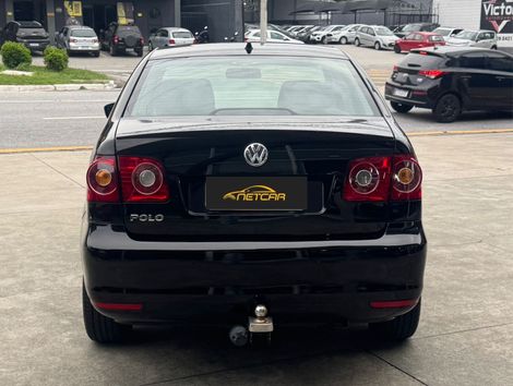 VolksWagen Polo Sedan 1.6 Mi Total Flex 8V 4p