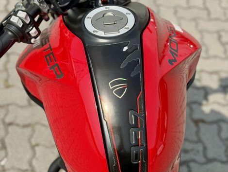 Ducati MONSTER 937cc