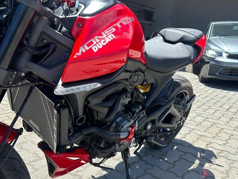 Ducati MONSTER 937cc