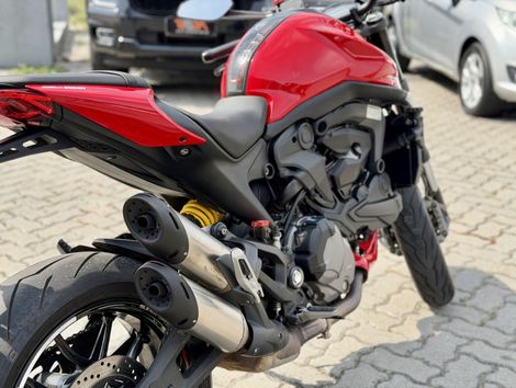 Ducati MONSTER 937cc