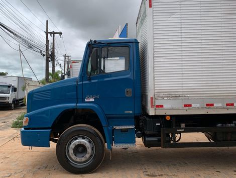 MERCEDES-BENZ Atron 2324 6x2 2p (diesel) (E5)