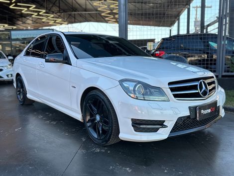 Mercedes C-180 CGI Sport 1.6 TB 16V 156cv Aut.