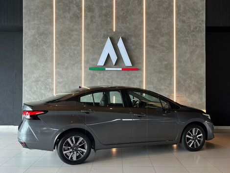 Nissan VERSA Advance 1.6 16V Flex Aut.