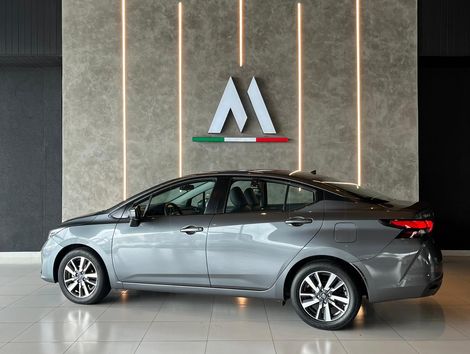 Nissan VERSA Advance 1.6 16V Flex Aut.