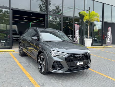 Audi Q3 Perf. Black.Plus 2.0 TFSI Tip. Quat.