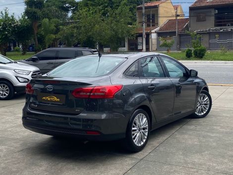 Ford Focus 2.0 16V/SE/SE Plus Flex 5p Aut.