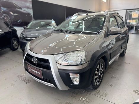 Toyota ETIOS CROSS 1.5 Flex 16V 5p Aut.