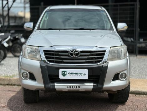 Toyota Hilux CD SRV 4x4 2.7 Flex 16V Aut.