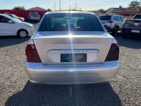 Peugeot 307 Sed. Presence 1.6 Flex 16V 4p