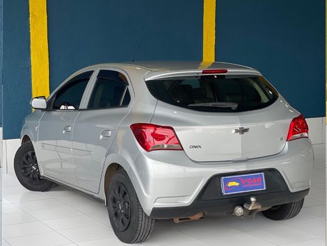 Chevrolet ONIX HATCH LT 1.0 8V FlexPower 5p Mec.