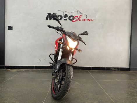 BAJAJ DOMINAR 200