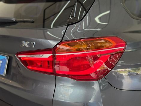 BMW X1 SDRIVE 20i X-Line 2.0 TB Active Flex