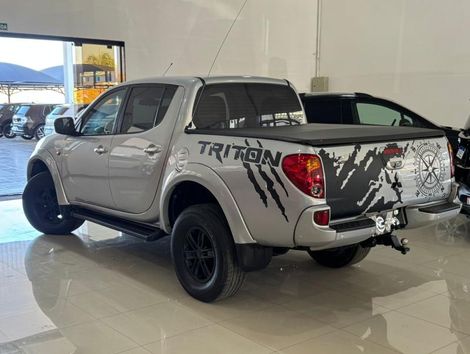 Mitsubishi L200 Triton HPE 3.2 CD TB Int.Diesel Aut