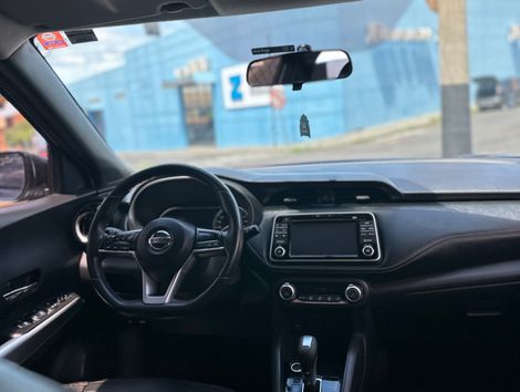 Nissan KICKS SL 1.6 16V FlexStar 5p Aut.