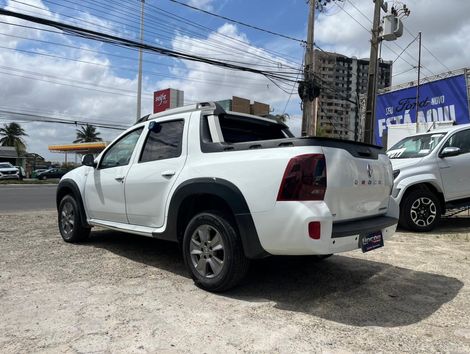 Renault DUSTER OROCH Dyna. 2.0 Flex 16V Aut.