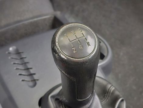 VolksWagen Gol (novo) 1.0 Mi Total Flex 8V 2p