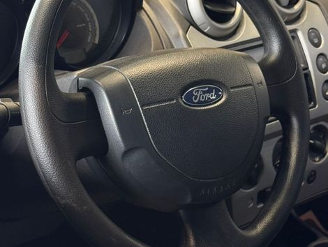 Ford Fiesta SE 1.0 8V Flex 5p