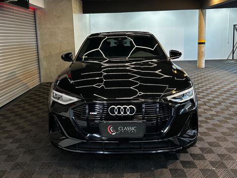 Audi E-TRON Performace Aut. (Elétrico)