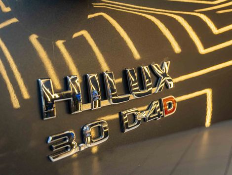 Toyota Hilux CD SRV D4-D 4x4 3.0 TDI Diesel Aut