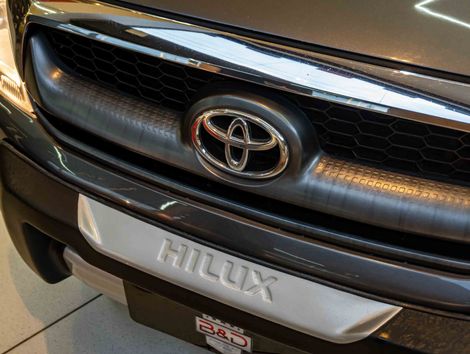 Toyota Hilux CD SRV D4-D 4x4 3.0 TDI Diesel Aut