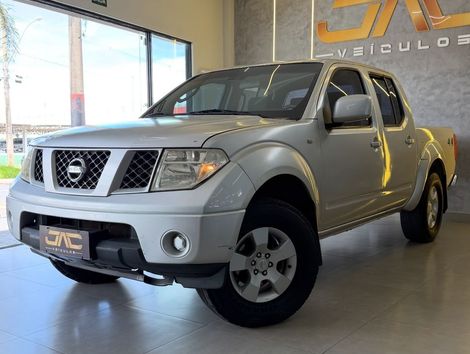 Nissan Frontier XE  CD 4x4 2.5 TB Diesel
