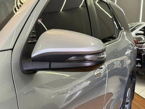 Toyota Hilux SW4 SRX 4x4 2.8 TDI 16V Dies. Aut.