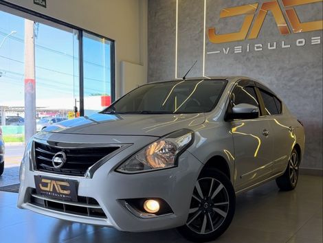 Nissan VERSA UNIQUE 1.6 16V FlexStart 4p Aut.