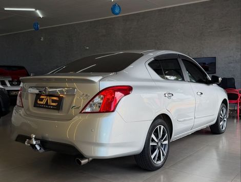 Nissan VERSA UNIQUE 1.6 16V FlexStart 4p Aut.