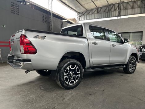 Toyota Hilux CD SRV 4x4 2.8 TDI Diesel Aut.