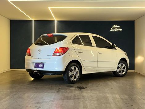 Chevrolet ONIX HATCH LT 1.0 8V FlexPower 5p Mec.