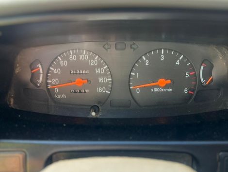 Mitsubishi L200 OUTDOOR HPE 2.5 4x4 CD T.Dies. Mec.