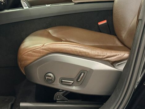 Volvo XC 60 T-8 MOMENTUM 2.0 (Híbrido)