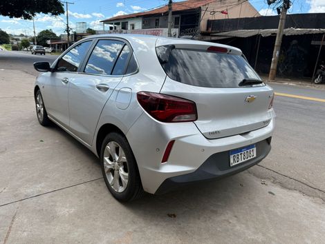 Chevrolet ONIX HATCH PREM. 1.0 12V TB Flex 5p Aut.