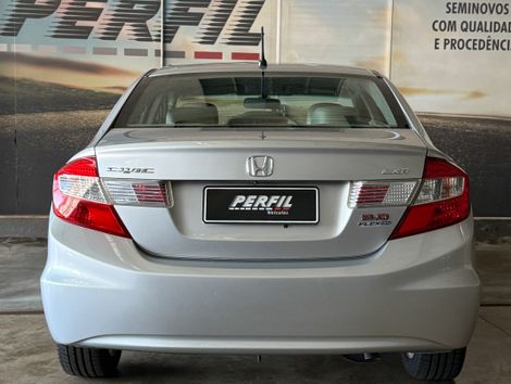 Honda Civic Sedan LXR 2.0 Flexone 16V Aut. 4p