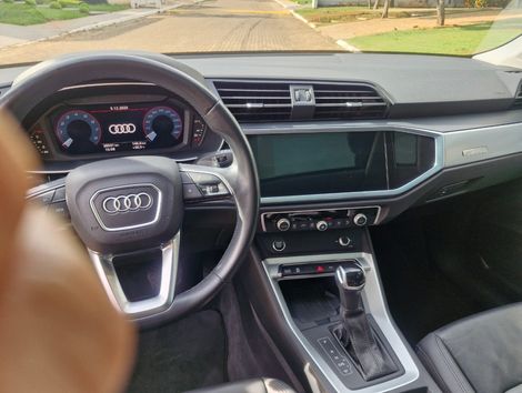 Audi Q3 Prest. 1.4 TFSI Flex/Prest. S-tronic