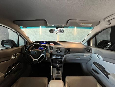 Honda Civic Sedan LXR 2.0 Flexone 16V Aut. 4p