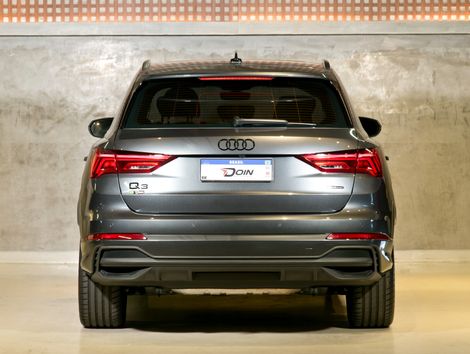 Audi Q3 Perf. Black 2.0 TFSI Tiptr. Quattro