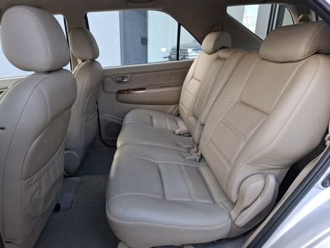 Toyota Hilux SW4 SRV D4-D 4x4 3.0 TDI Dies. Aut