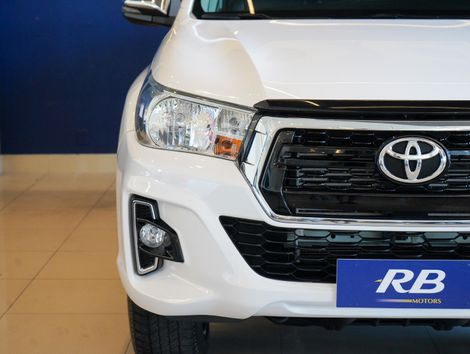 Toyota Hilux CD SRV 4x4 2.8 TDI Diesel Aut.