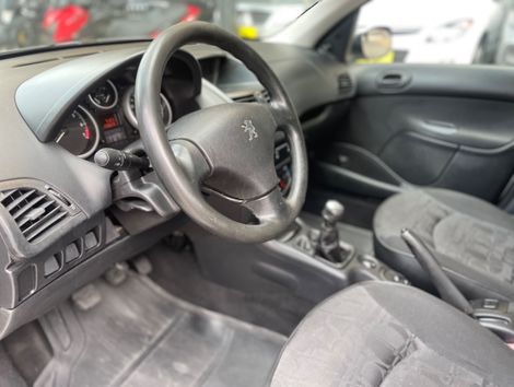 Peugeot 207 Sedan Passion XR 1.4 Flex 8V 4p