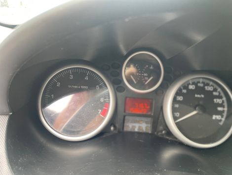 Peugeot 207 Sedan Passion XR 1.4 Flex 8V 4p