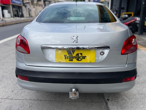 Peugeot 207 Sedan Passion XR 1.4 Flex 8V 4p