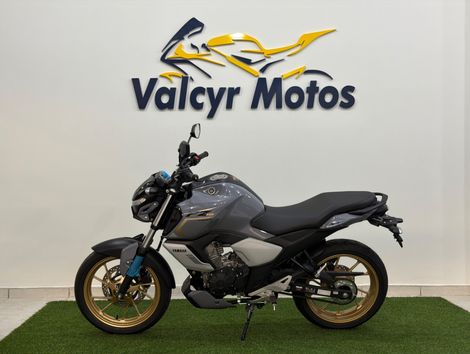 YAMAHA FZ15 CONNECTED