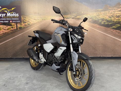 YAMAHA FZ15 CONNECTED
