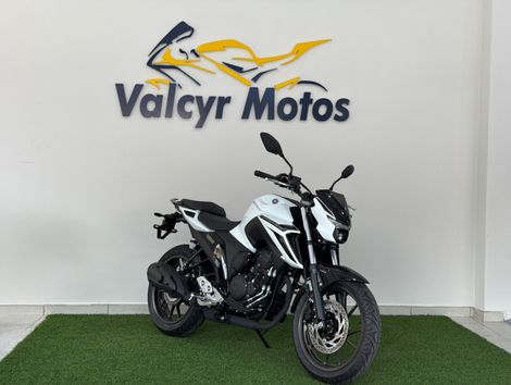 YAMAHA FZ25 CONNECTED