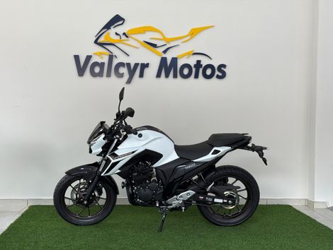 YAMAHA FZ25 CONNECTED